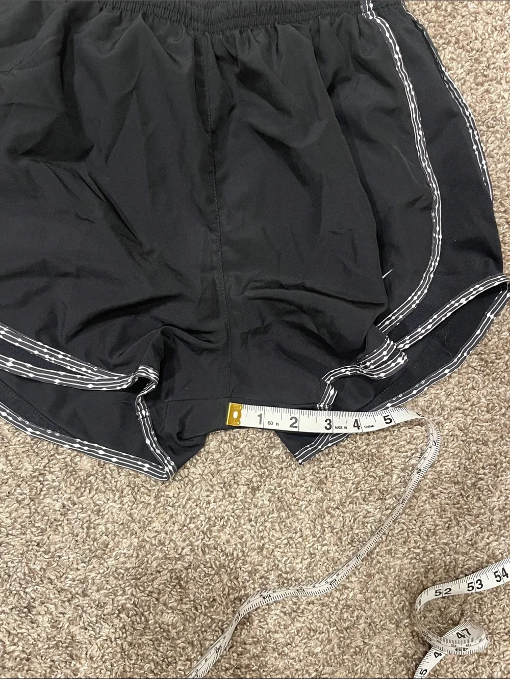 Nike Dri-Fit Shorts in Black Size Small